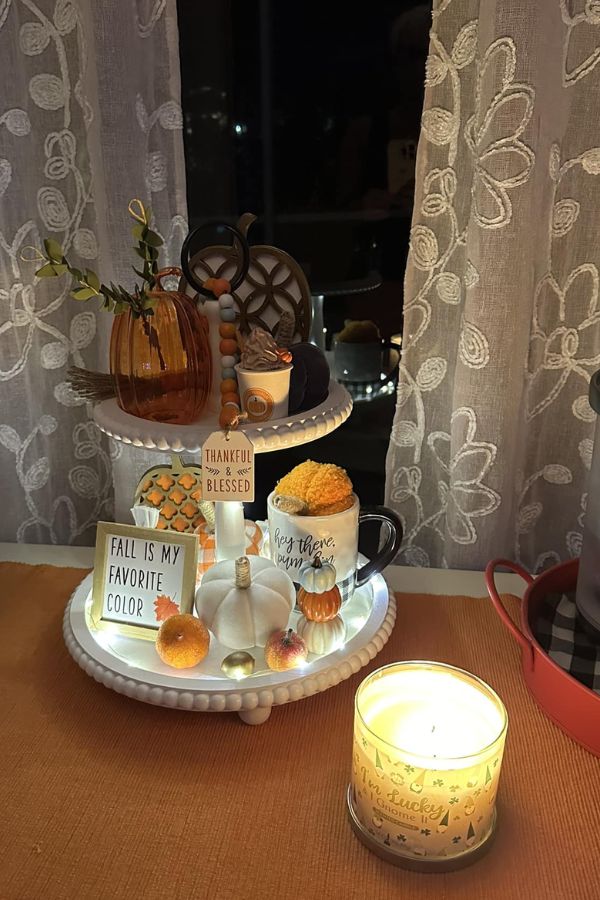 A fairy light Rustic Fall-themed Decor