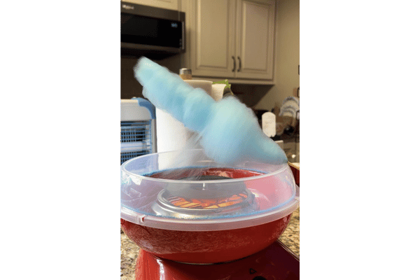 Cotton Candy in Making