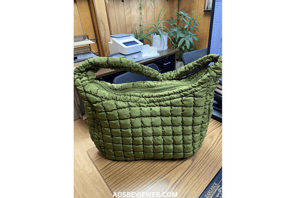 LIVE IN STYLE Quilted Carry All Tote Olive